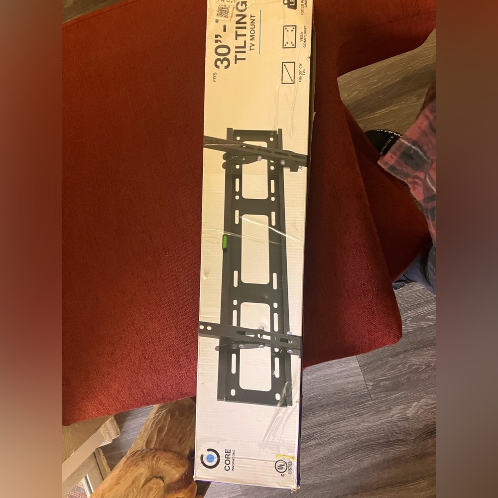 Heavy duty tv mount
